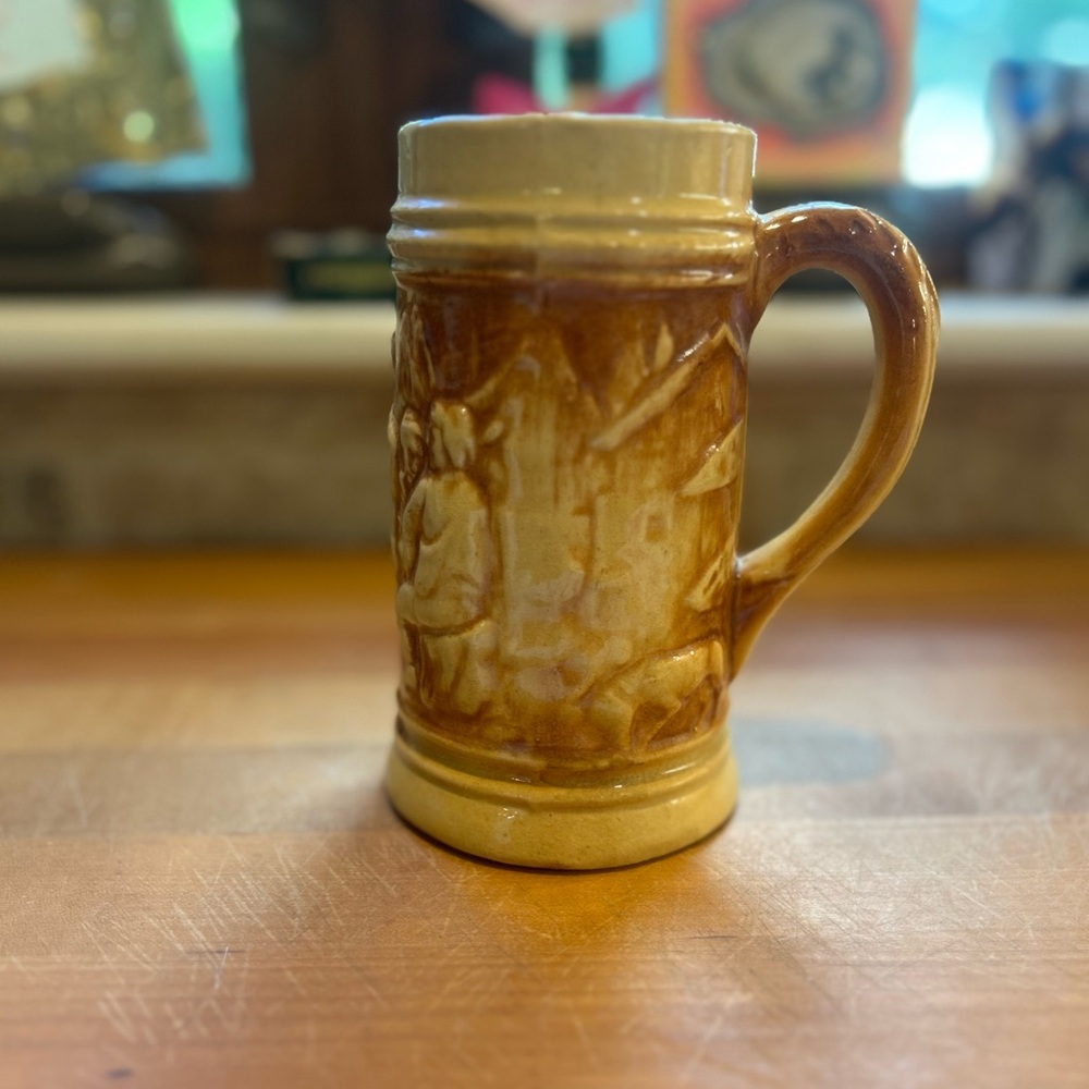 Hull Pottery Alpine Stein